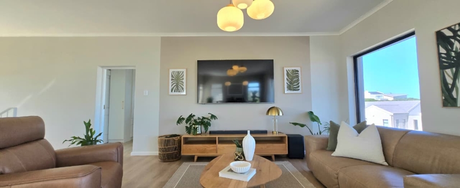 3 Bedroom Property for Sale in Kleinbaai Western Cape